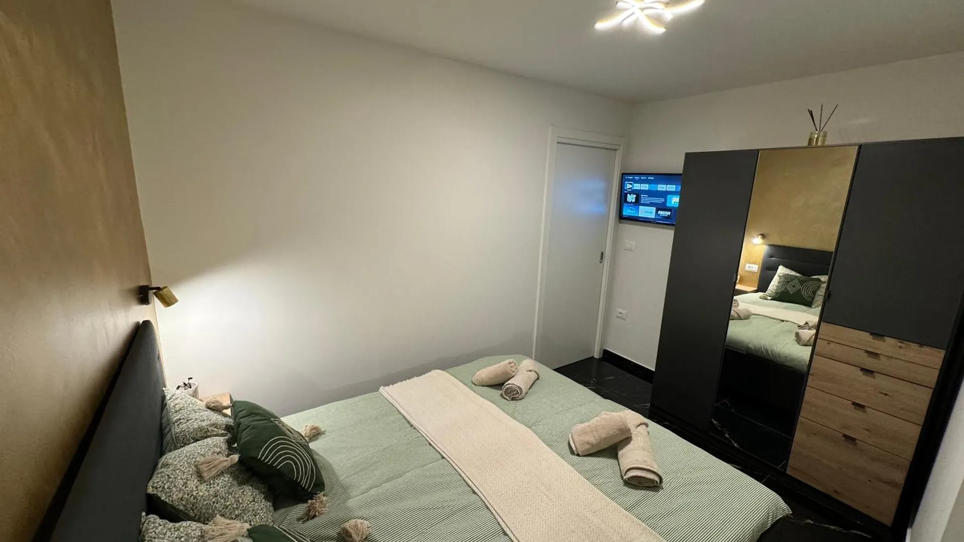 Westate Modern Apartment In Old Town - Free Parking Pula